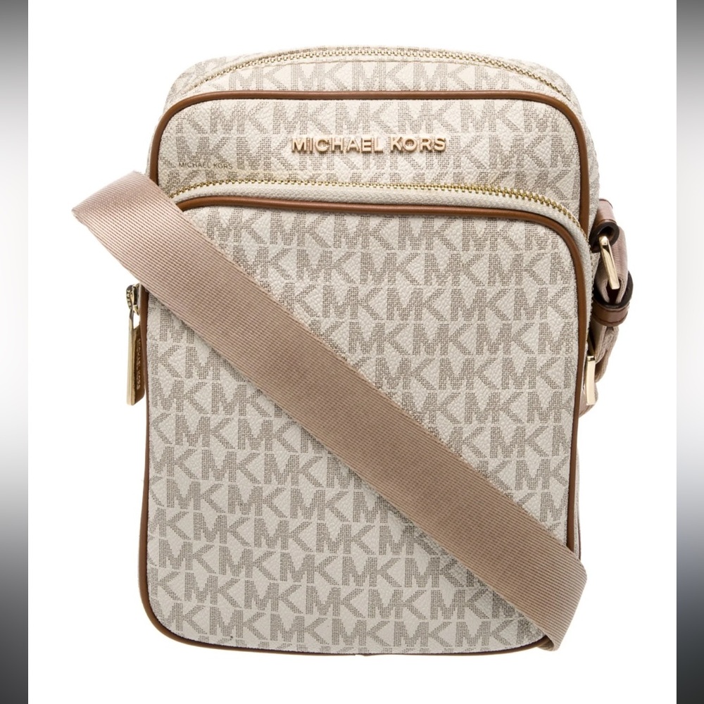 Michael Kors Jet Set Travel Medium Crossbody Flight Bag Vanilla